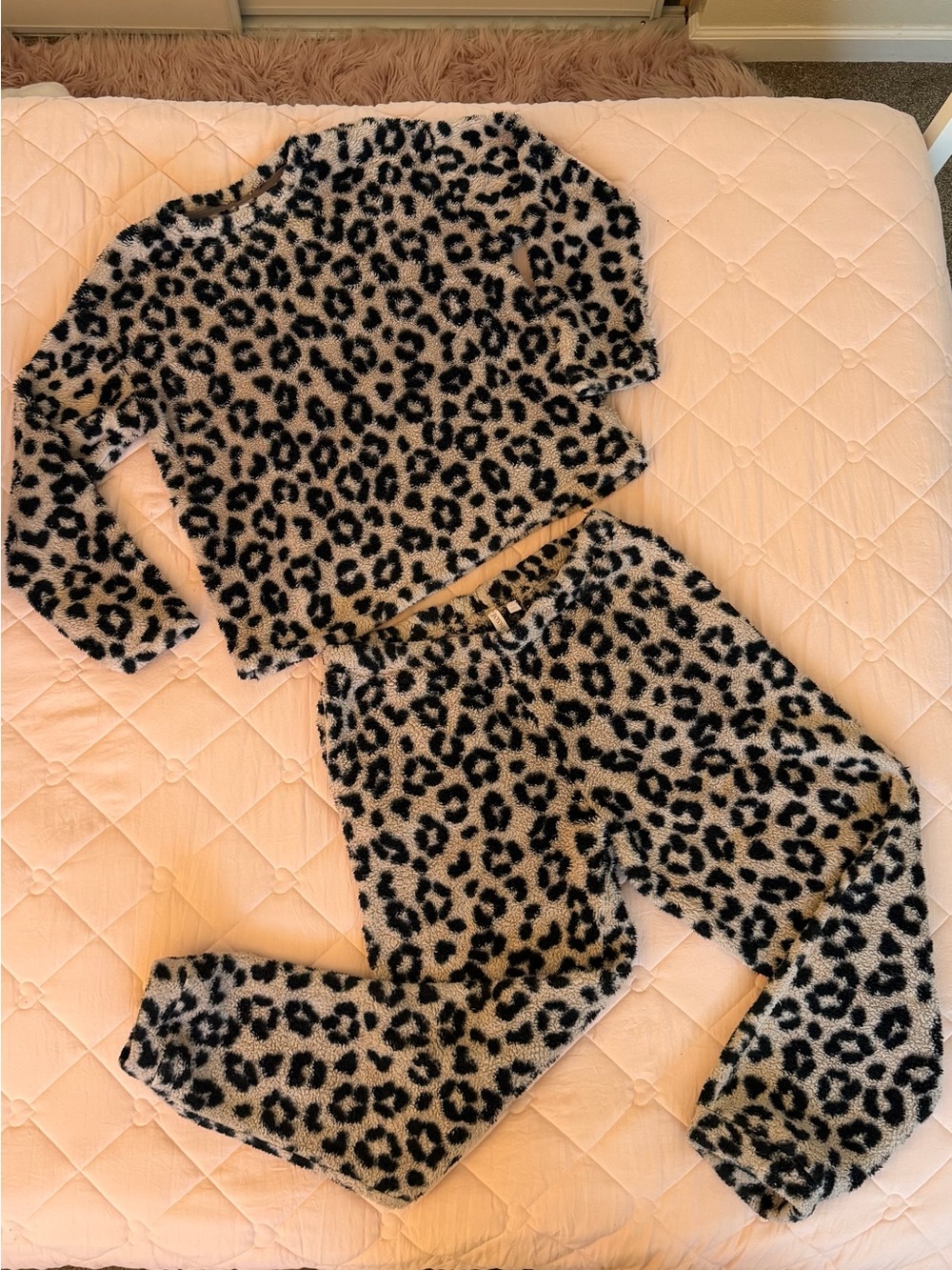 Cozy Leopard Print Kids Pajama Set - Black & Cream